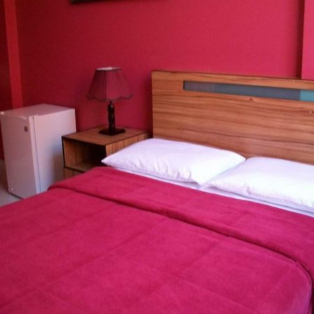 Hostal Hellen Ross Nazca Exteriér fotografie
